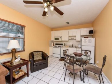 Siesta Key 2 Bedroom Vacation Rental Sleeps 6 Walk to Beach Siesta Key 2 Bedroom Vacation Rental Sleeps 6 Walk to Beach